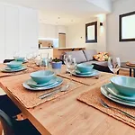 Private Jacuzzi, Heated Pool, Ac, Garage, 250m Beach, Appartement *