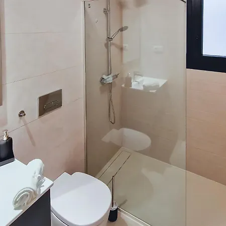 Private Jacuzzi, Heated Pool, Ac, Garage, 250m Beach, Апартаменты Торевьиа